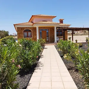 Casa Del Sol: Spacious 3-bedroom With Private Solar-heated Pool Villa