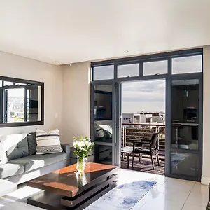 https://eden-on-the-bay-luxury-apartments.hotels-capetown.com